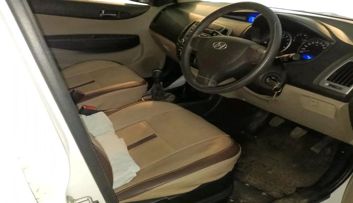 2013 Hyundai i20 MAGNA (O) 1.2, Petrol, Manual, 12,093 km, interior