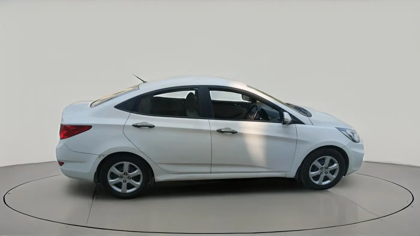 2013 Hyundai Verna FLUIDIC 1.6 VTVT EX, Petrol, Manual, 60,511 km, exterior
