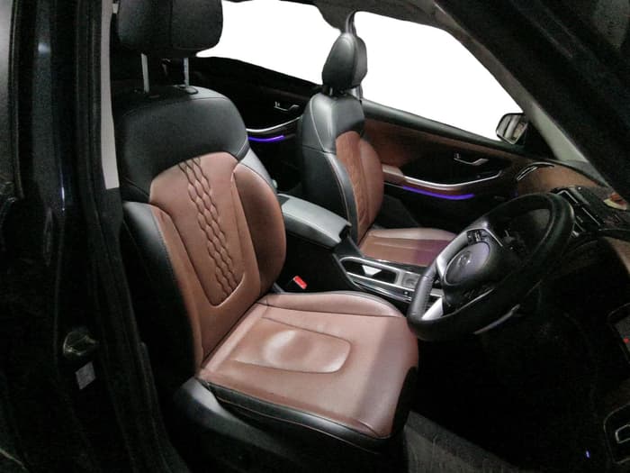 2022 Hyundai ALCAZAR PLATINUM(O) 6STR 1.5 AT, Diesel, Automatic, 59,109 km, interior