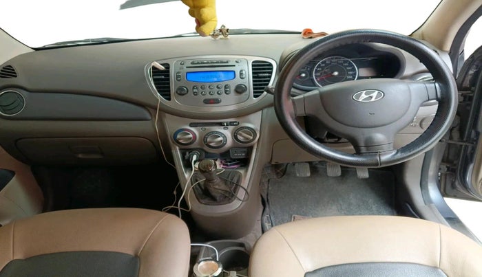 2014 Hyundai i10 SPORTZ 1.1, Petrol, Manual, 59,882 km, interior