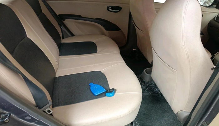 2014 Hyundai i10 SPORTZ 1.1, Petrol, Manual, 59,882 km, interior