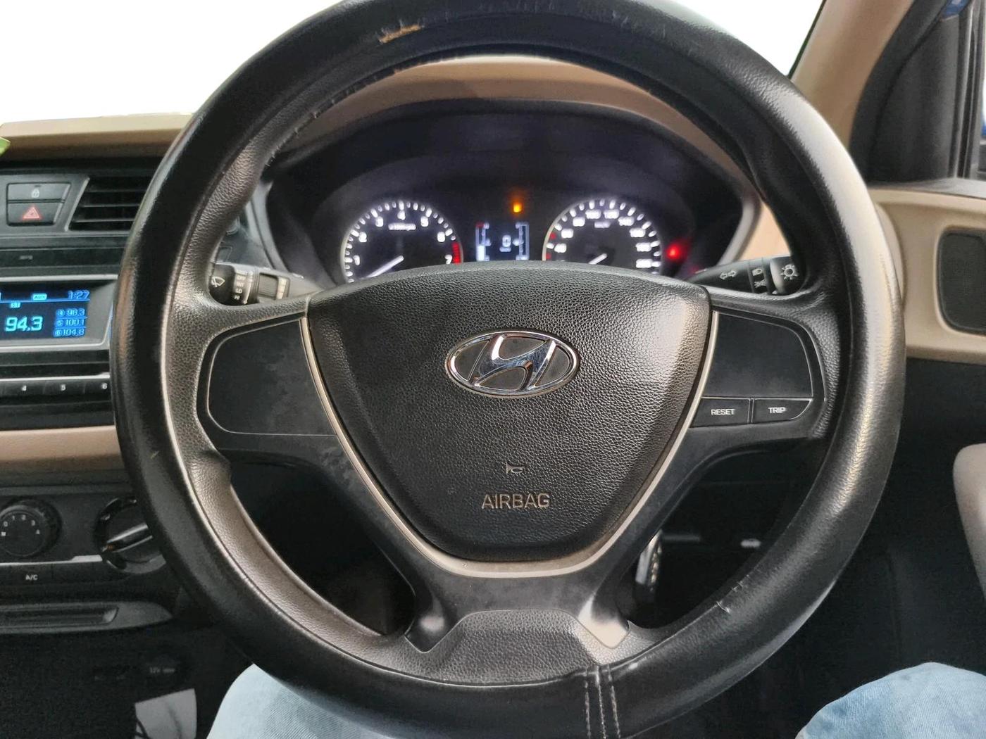 2017 Hyundai Elite i20 MAGNA EXECUTIVE 1.2, Petrol, Manual, 39,732 km, interior
