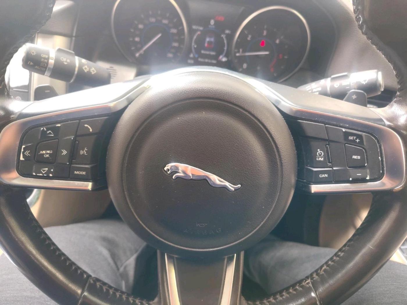 2017 Jaguar XF 2.0 DIESEL PRESTIGE, Diesel, Automatic, 86,777 km, interior