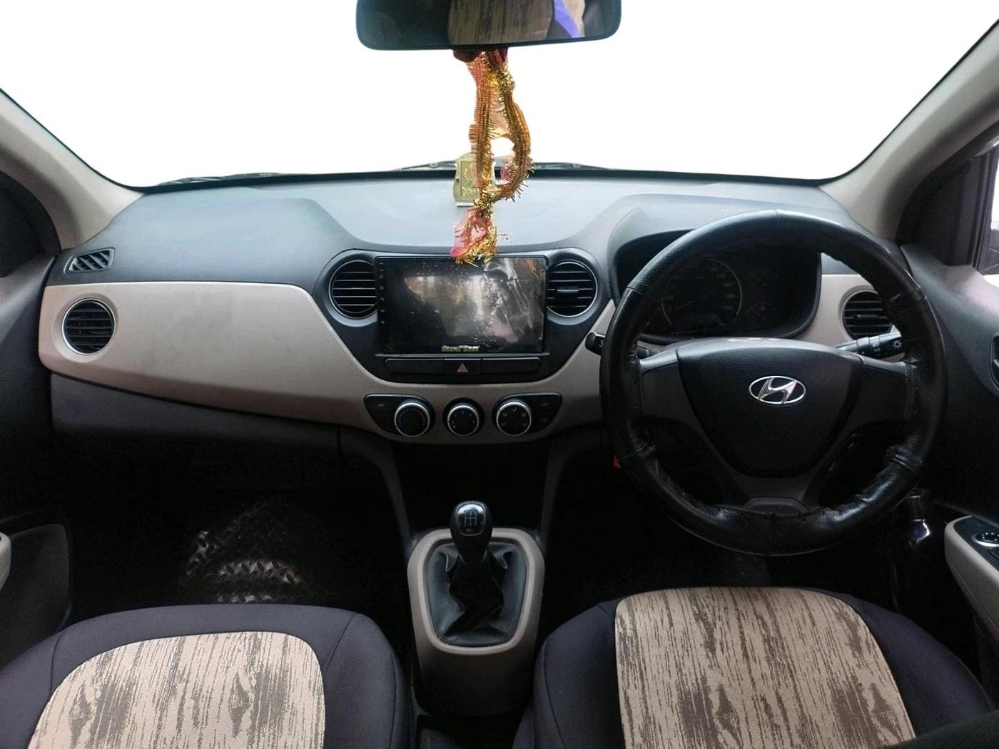 2015 Hyundai Grand i10 MAGNA 1.2 KAPPA VTVT, CNG, Manual, 17,504 km, interior