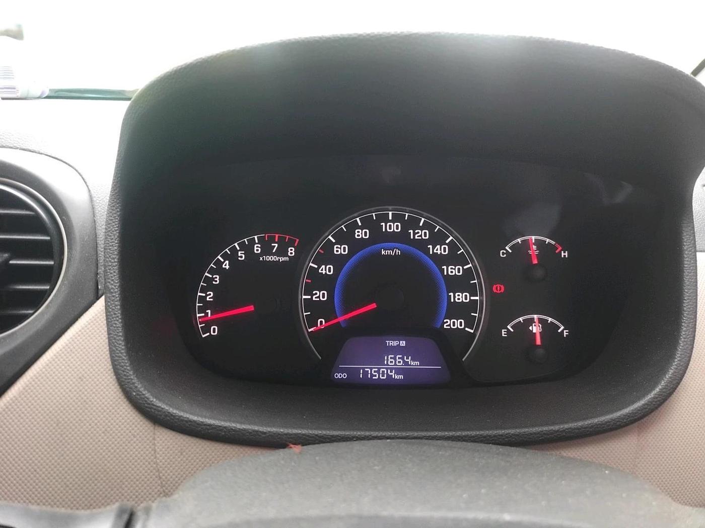 2015 Hyundai Grand i10 MAGNA 1.2 KAPPA VTVT, CNG, Manual, 17,504 km, interior