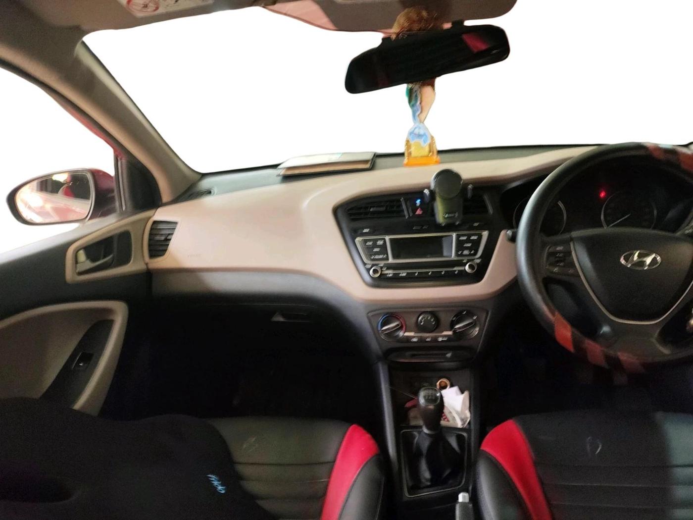 2017 Hyundai Elite i20 SPORTZ 1.2, Petrol, Manual, 42,162 km, interior