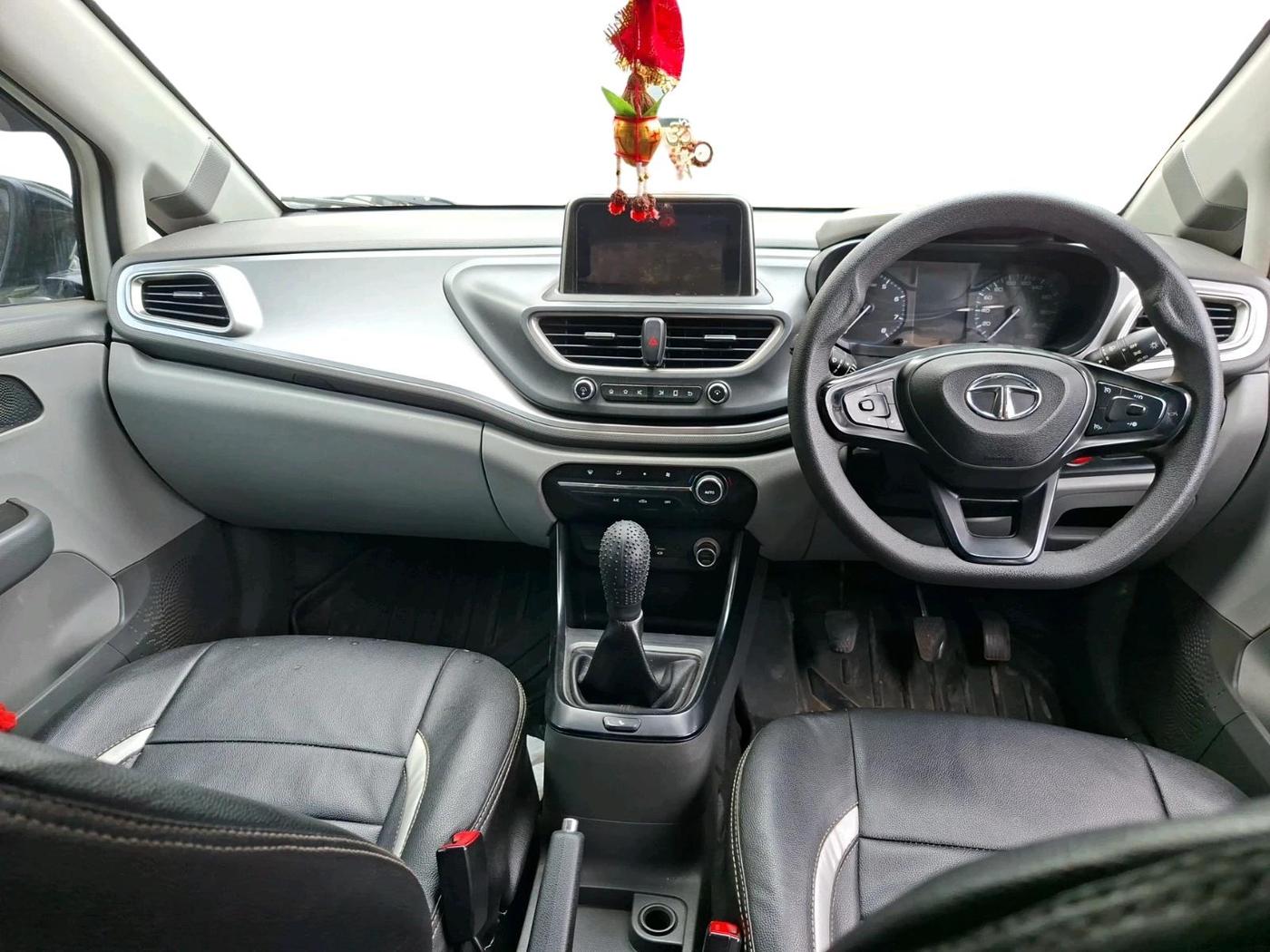 2021 Tata ALTROZ XT DIESEL, Diesel, Manual, 54,676 km, interior