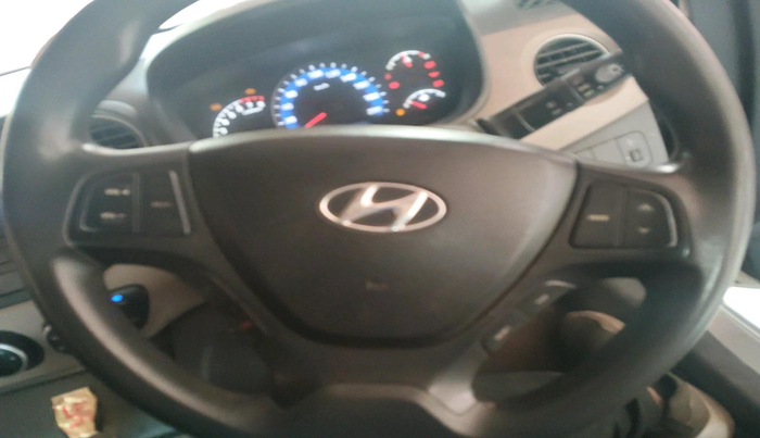 2014 Hyundai Xcent S (O) 1.2, Petrol, Manual, 80,500 km, interior