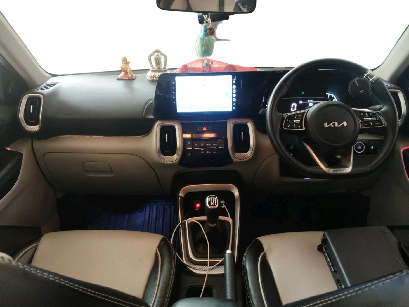 2023 KIA SONET HTX 1.0 IMT, Petrol, Manual, 27,909 km, interior