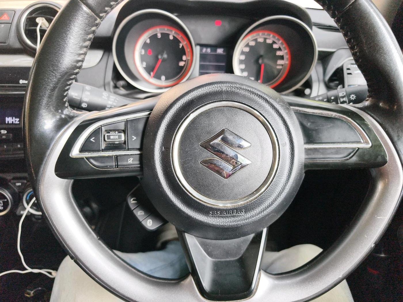 2019 Maruti Swift ZXI, Petrol, Manual, 90,497 km, interior