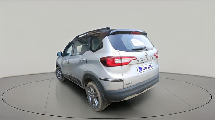2021 Renault TRIBER RXZ DUAL TONE, Petrol, Manual, 48,856 km, exterior