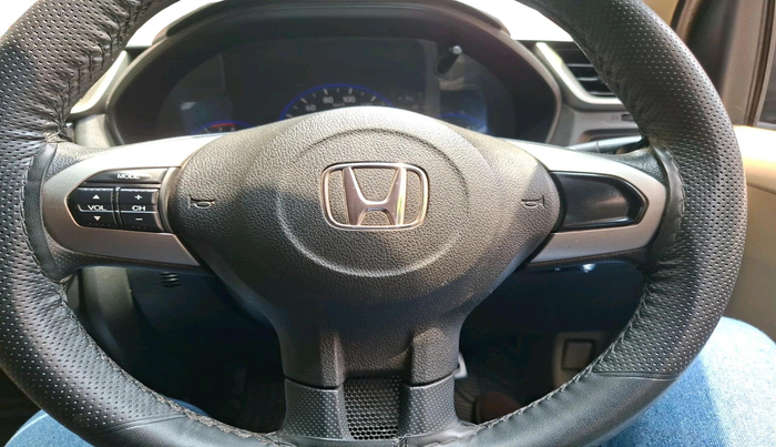 2017 Honda Brio S MT, Petrol, Manual, 85,613 km, interior