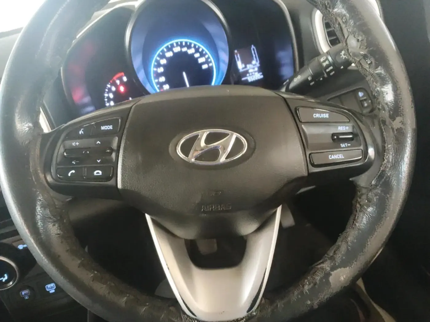 2021 Hyundai VENUE SX 1.0 TURBO, Petrol, Manual, 55,220 km, interior