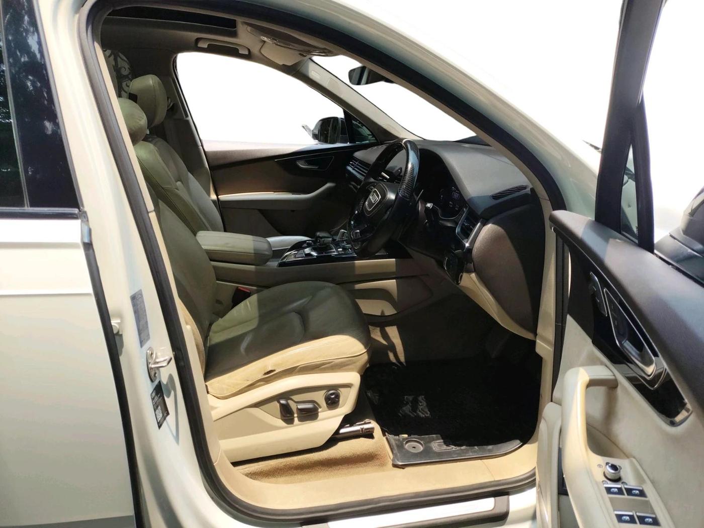 2019 Audi Q7 45 TDI QUATTRO PREMIUM PLUS, Diesel, Automatic, 88,693 km, interior