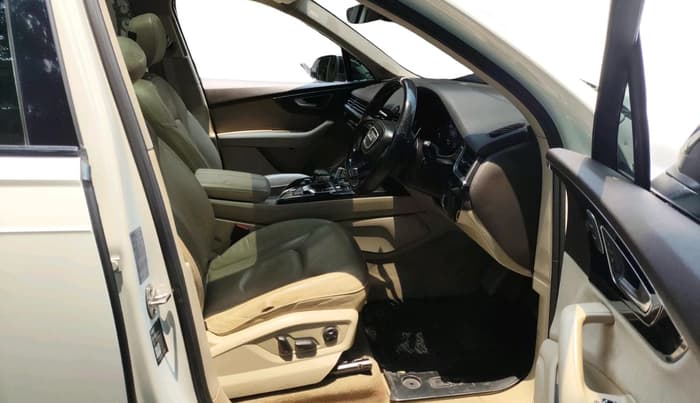 2019 Audi Q7 45 TDI QUATTRO PREMIUM PLUS, Diesel, Automatic, 88,693 km, interior