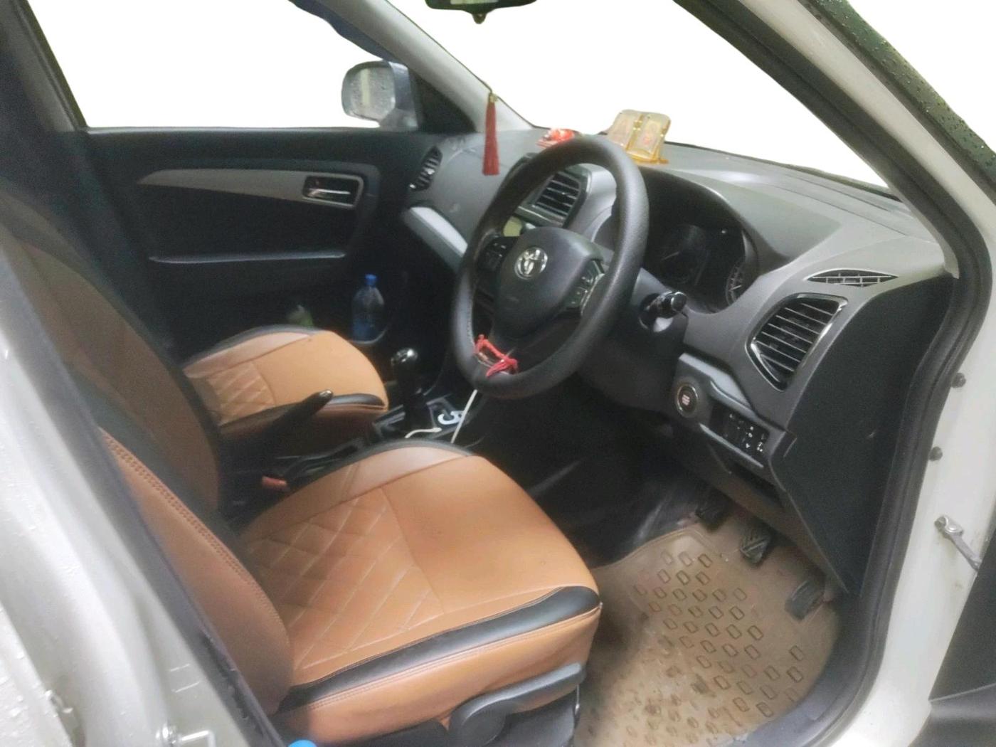 2022 Toyota URBAN CRUISER PREMIUM GRADE MT, Petrol, Manual, 68,972 km, interior