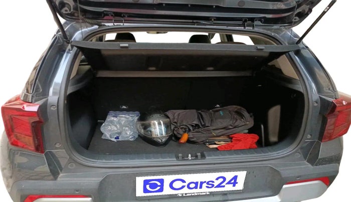 2025 KIA SONET HTK PLUS 1.2 PETROL MT, Petrol, Manual, 4,536 km, exterior