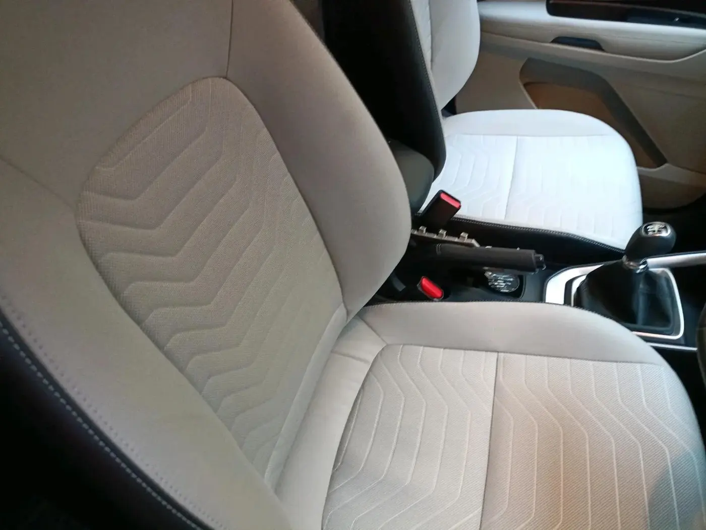 2025 KIA SONET HTK PLUS 1.2 PETROL MT, Petrol, Manual, 4,536 km, interior
