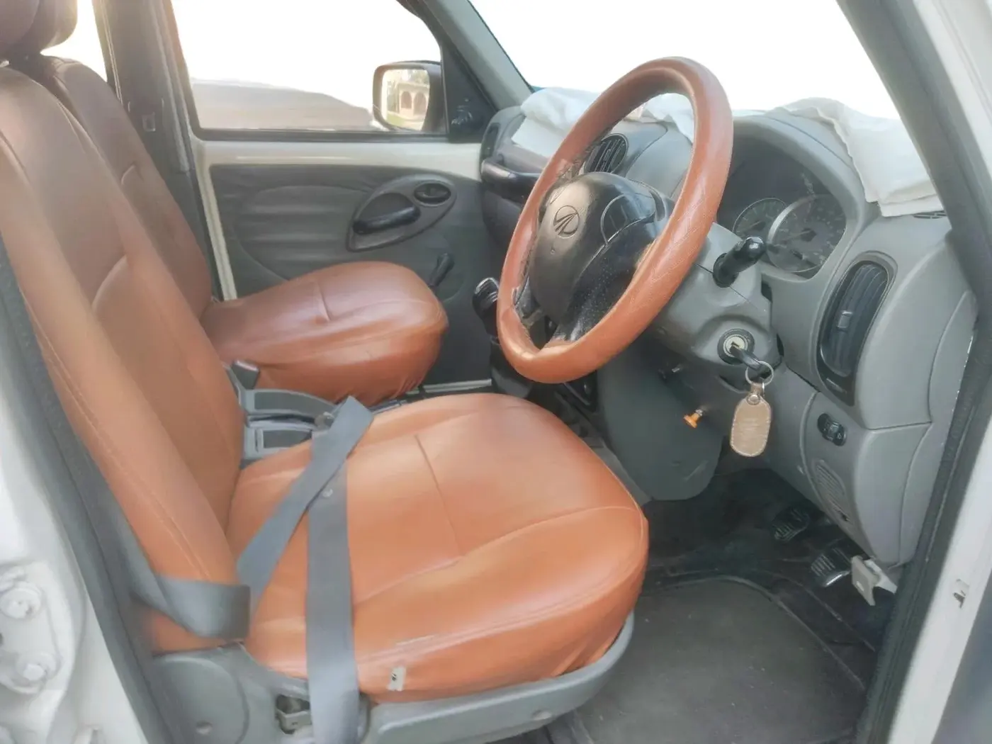 2011 Mahindra Scorpio M2DI, Diesel, Manual, 1 km, interior