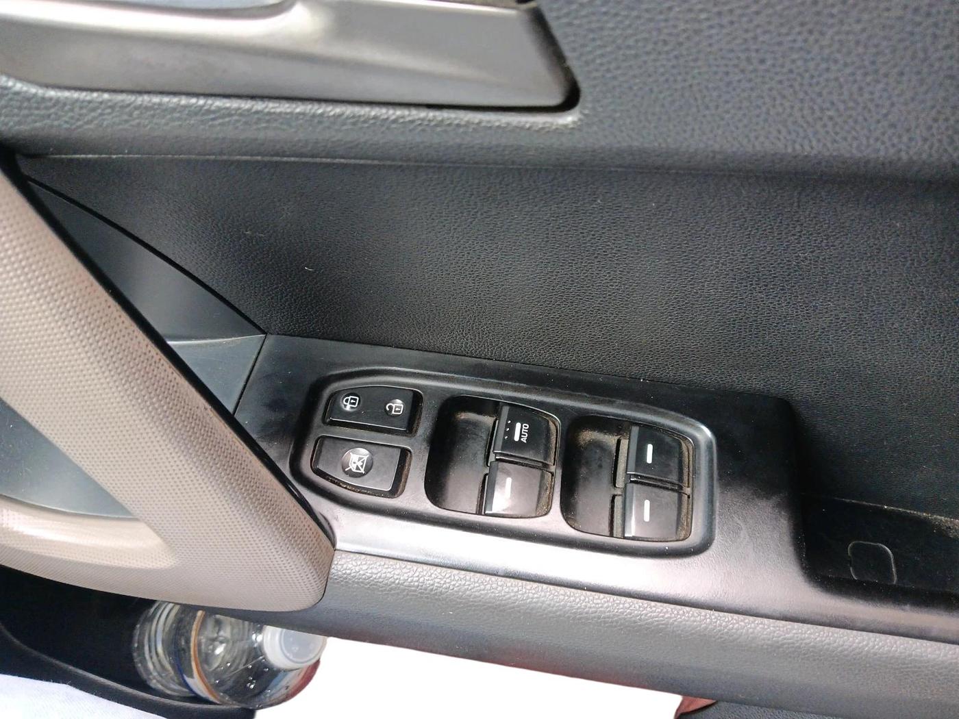 2017 Hyundai Creta SX PLUS 1.6 PETROL, Petrol, Manual, 51,755 km, interior