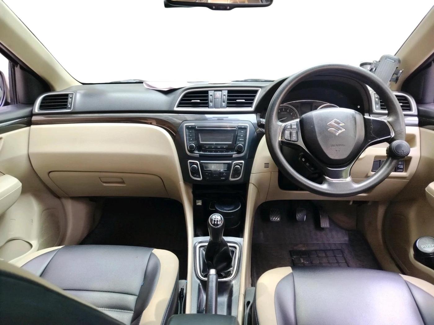 2014 Maruti Ciaz ZXI, Petrol, Manual, 1,16,221 km, interior
