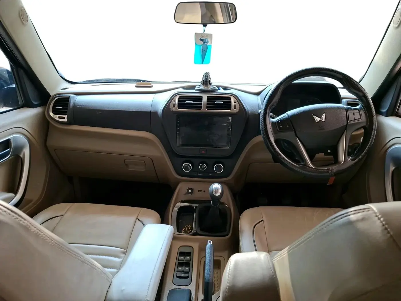 2023 Mahindra BOLERO NEO N10 R, Diesel, Manual, 17,407 km, interior
