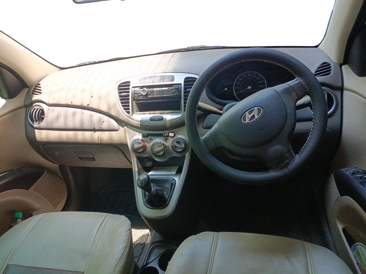 2012 Hyundai i10 MAGNA 1.2, Petrol, Manual, 37,739 km, interior
