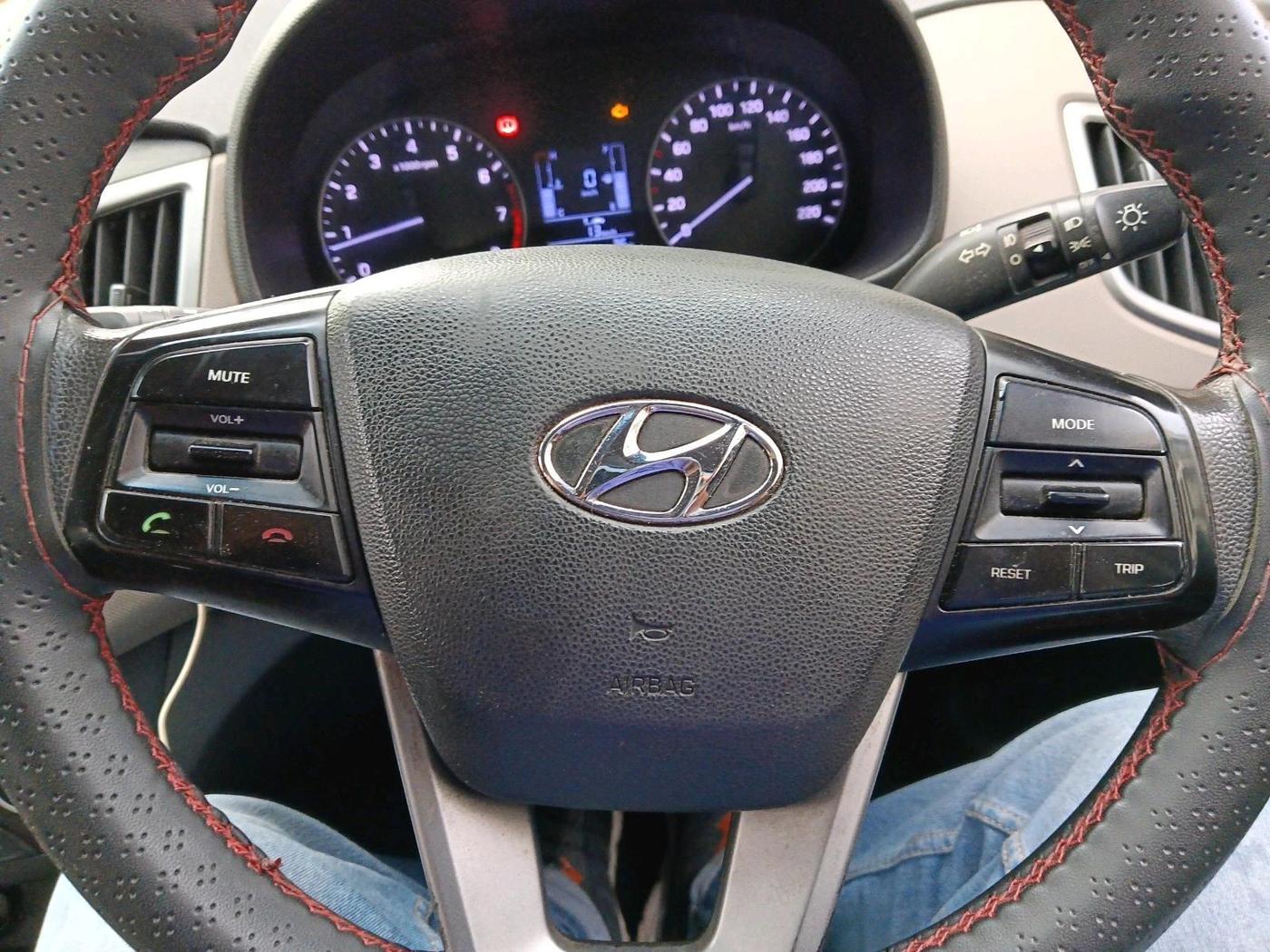 2017 Hyundai Creta SX PLUS 1.6 PETROL, Petrol, Manual, 1,05,339 km, interior