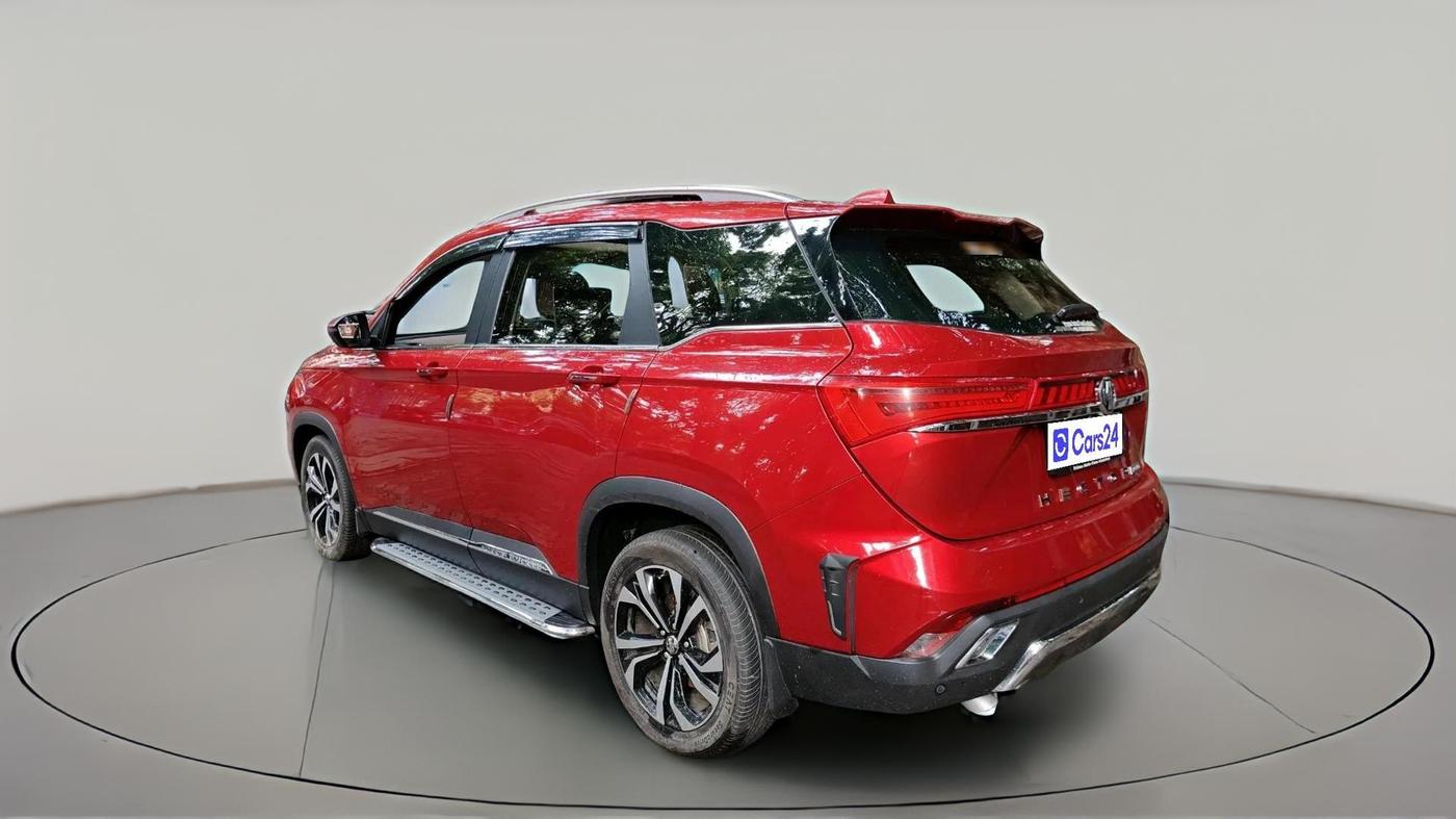 2024 MG HECTOR PLUS SHARP PRO 1.5 PETROL TURBO CVT 7 STR, Petrol, Automatic, 3,594 km, exterior