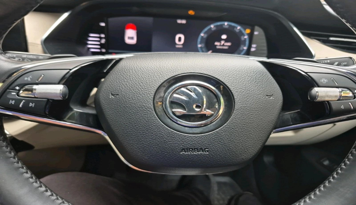 2022 Skoda Octavia L&K 2.0 AT, Petrol, Automatic, 14,223 km, interior