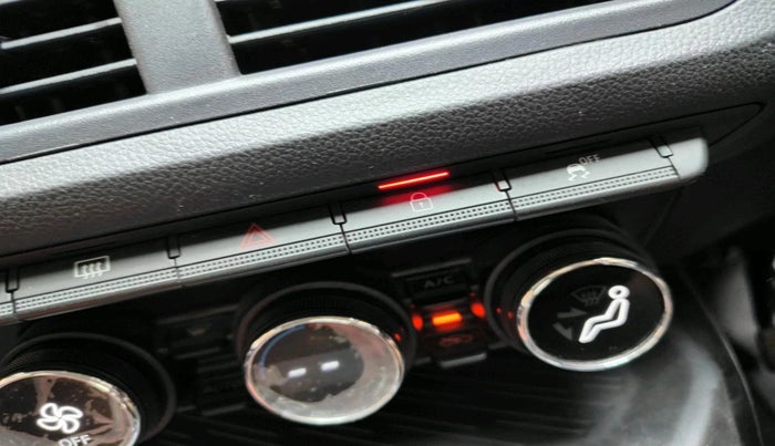 2024 Renault Kiger RXZ MT, Petrol, Manual, 3,321 km, interior