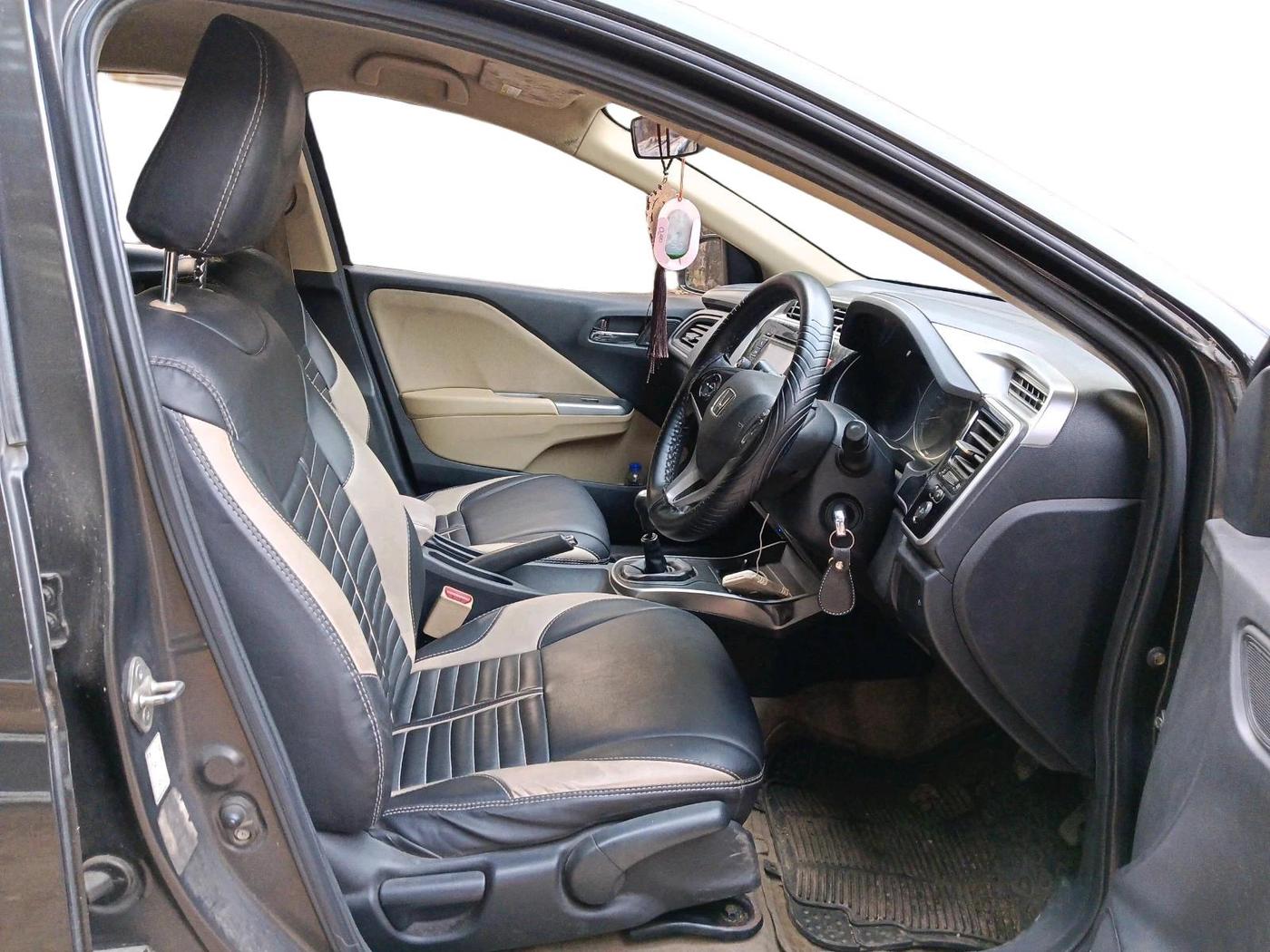 2015 Honda City 1.5L I-DTEC V, Diesel, Manual, 52,882 km, interior