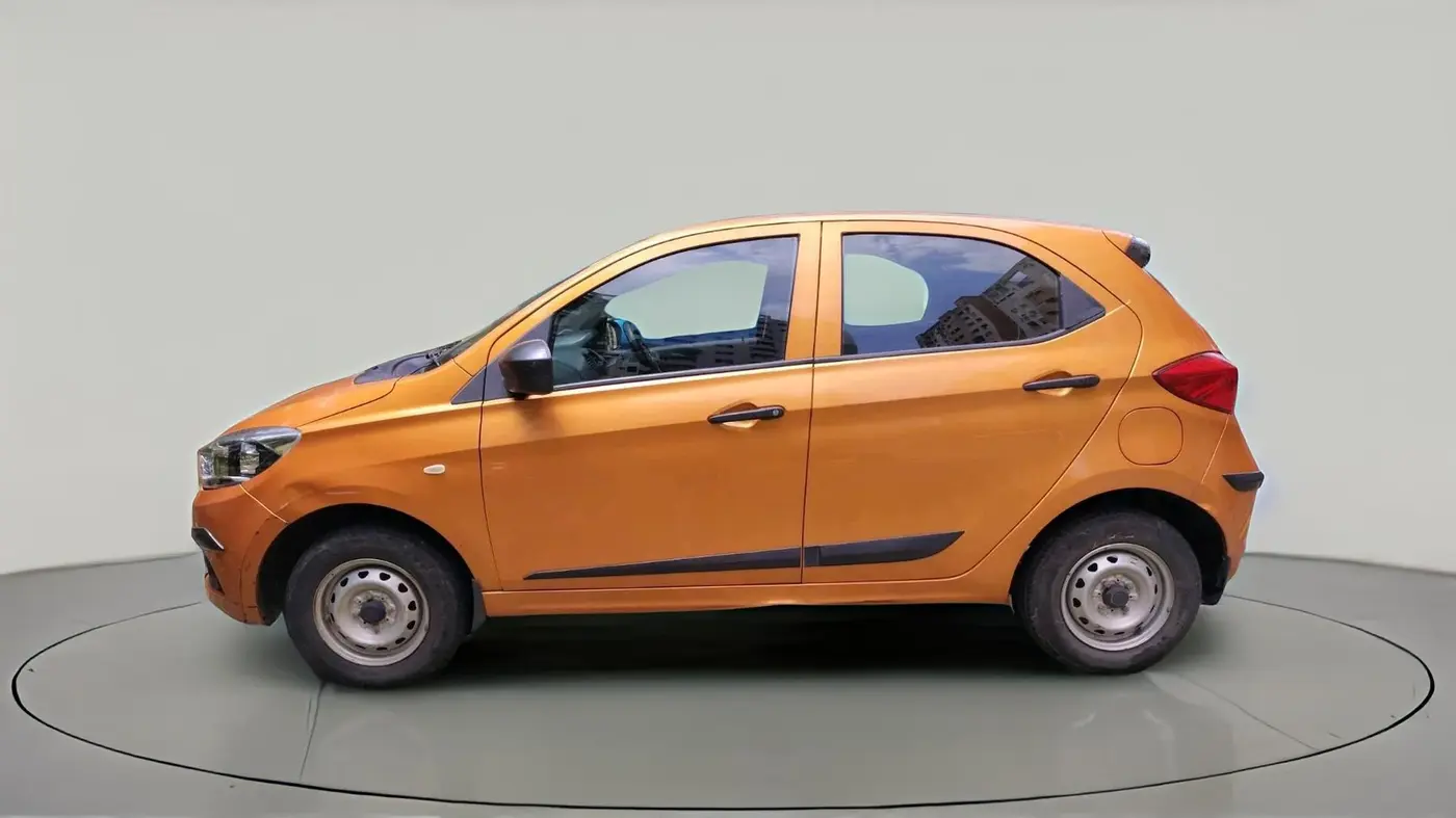 2018 Tata Tiago XE PETROL, Petrol, Manual, 80,244 km, exterior