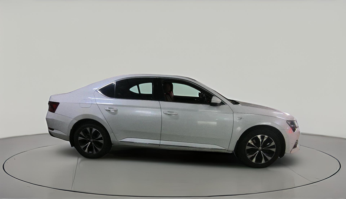 2022 Skoda Superb L&K 2.0 TSI AT, Petrol, Automatic, 57,329 km, exterior