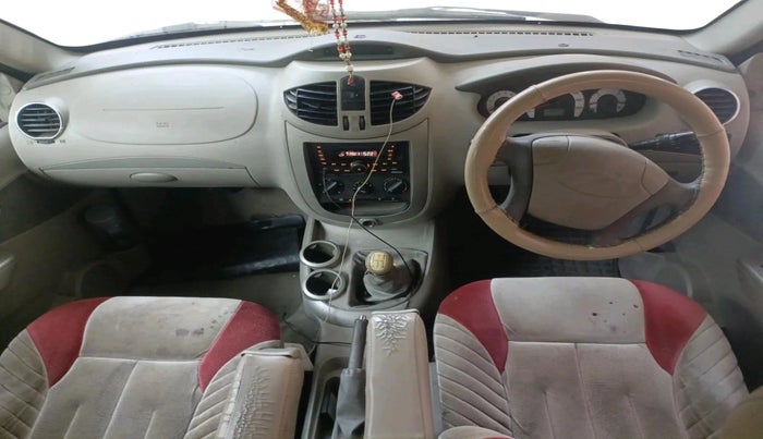 2014 Mahindra Quanto C8, Diesel, Manual, 16,642 km, interior