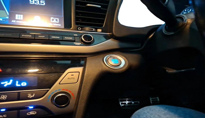 2018 Hyundai New Elantra 2.0 SX(O) AT PETROL, Petrol, Automatic, 55,780 km, interior