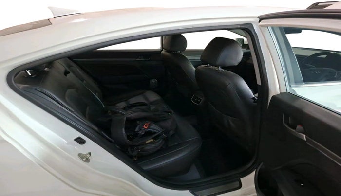 2018 Hyundai New Elantra 2.0 SX(O) AT PETROL, Petrol, Automatic, 55,780 km, interior