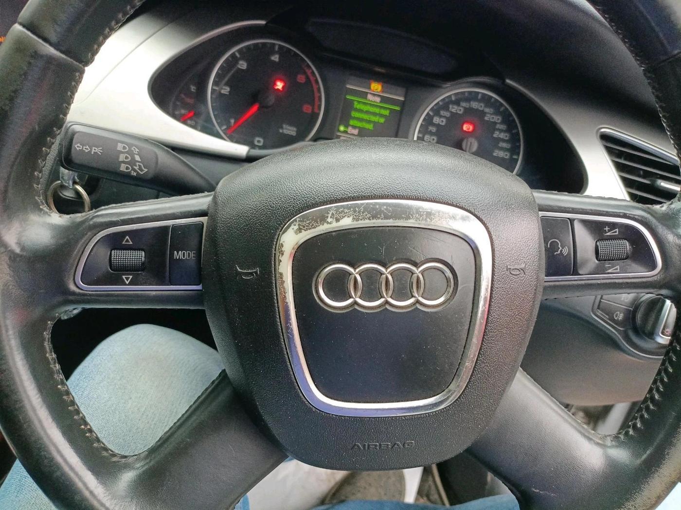 2012 Audi A4 2.0 TDI, Diesel, Automatic, 98,727 km, interior