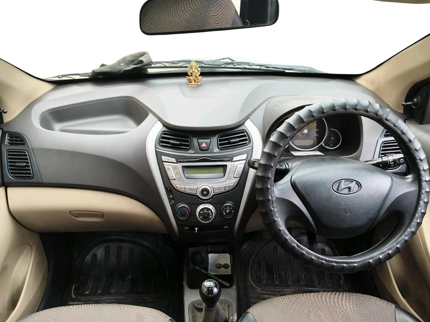 2014 Hyundai Eon 1.0 MAGNA +, Petrol, Manual, 31,790 km, interior