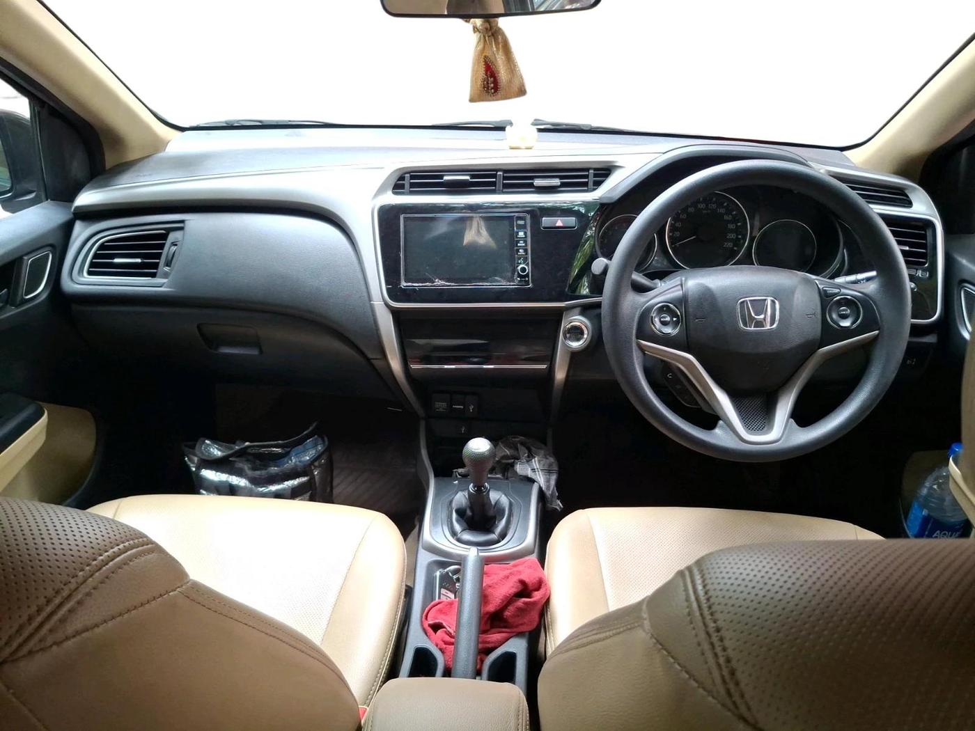 2017 Honda City 1.5L I-DTEC V, Diesel, Manual, 57,613 km, interior