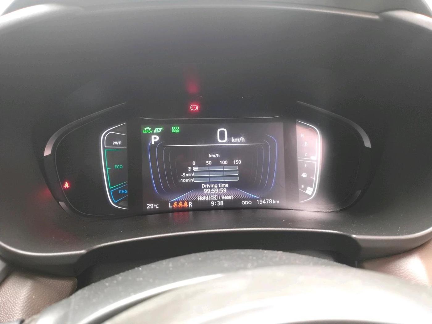 2024 Toyota URBAN CRUISER HYRYDER V HYBRID, Hybrid, Automatic, 19,478 km, interior