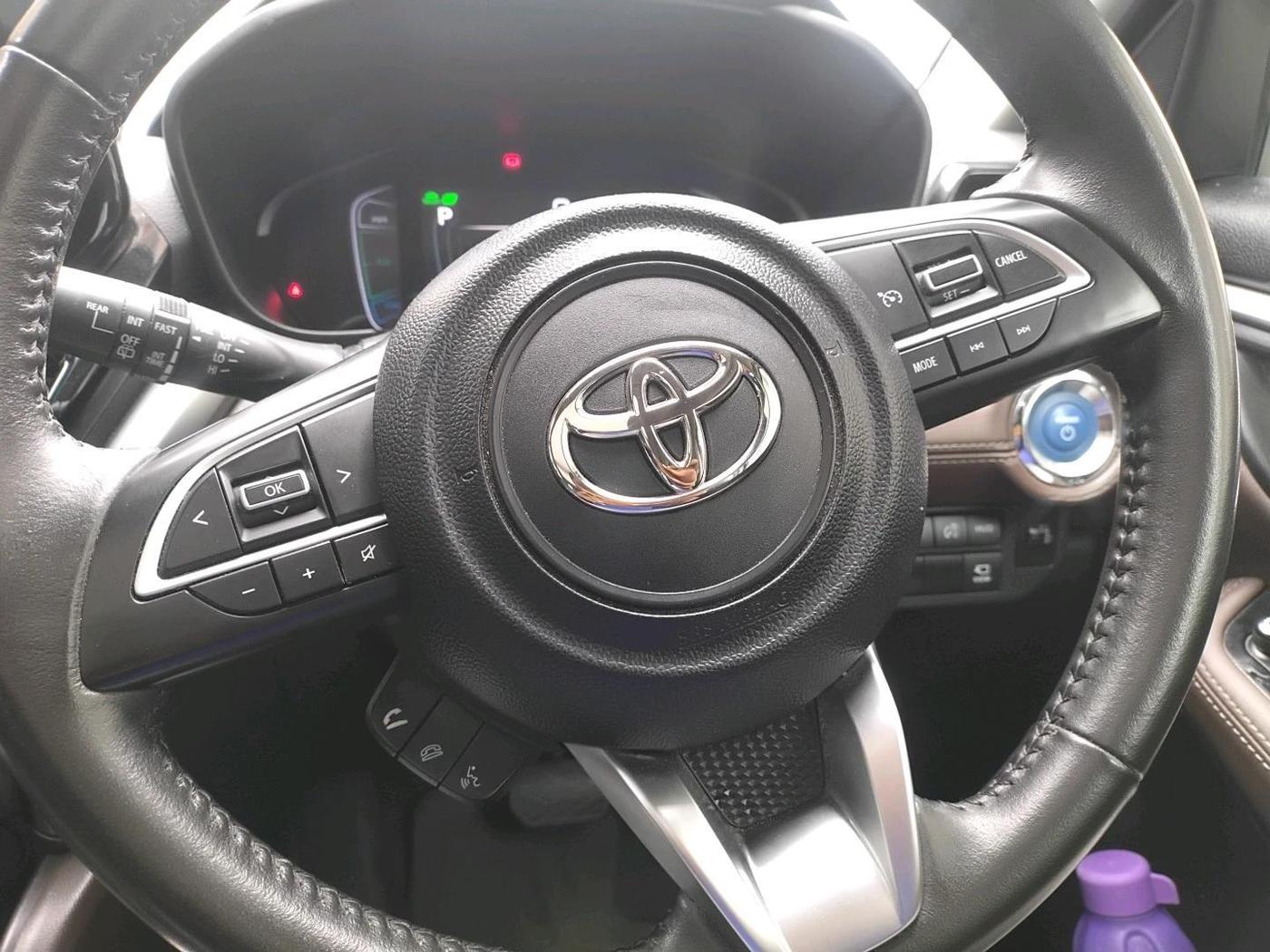 2024 Toyota URBAN CRUISER HYRYDER V HYBRID, Hybrid, Automatic, 19,478 km, interior