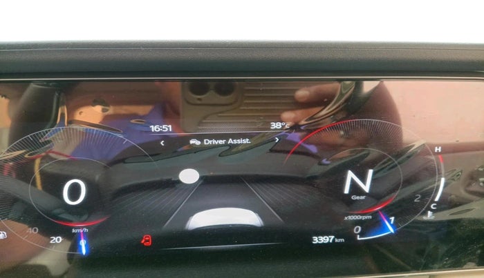 2024 Mahindra XUV700 AX 7 P MT 7 STR, Petrol, Manual, 3,397 km, interior