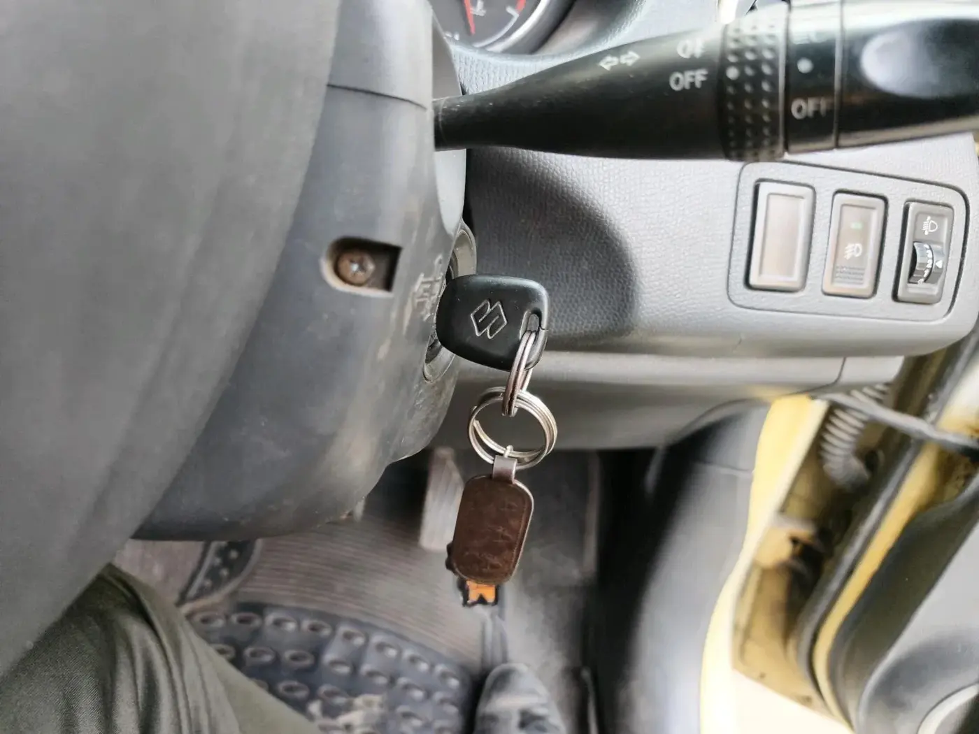 2010 Maruti Swift VXI, Petrol, Manual, 1,23,708 km, interior
