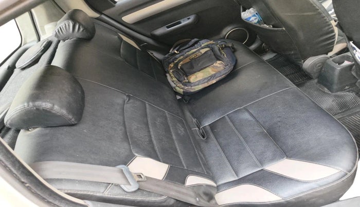 2010 Maruti Swift VXI, Petrol, Manual, 1,23,708 km, interior