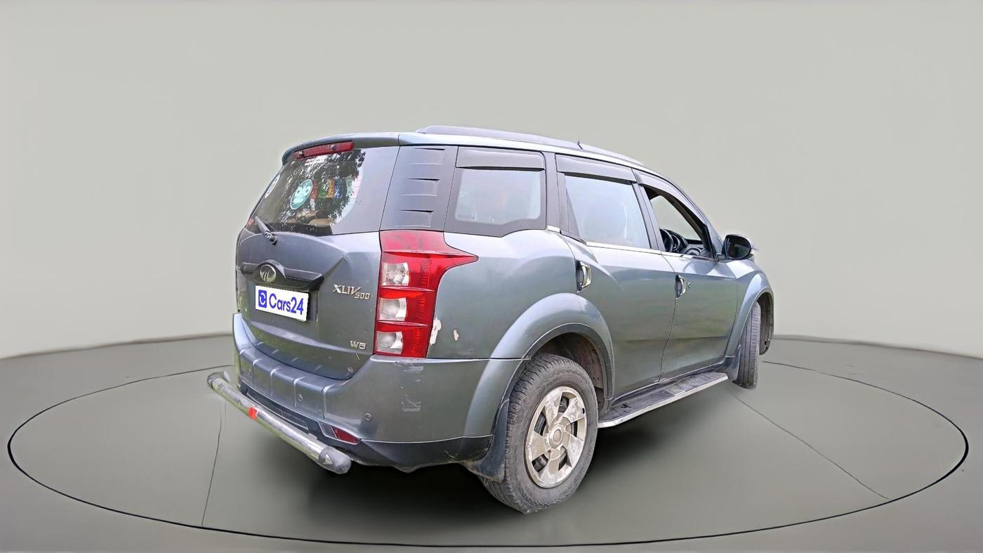 2018 Mahindra XUV500 W6, Diesel, Manual, 1,61,805 km, exterior