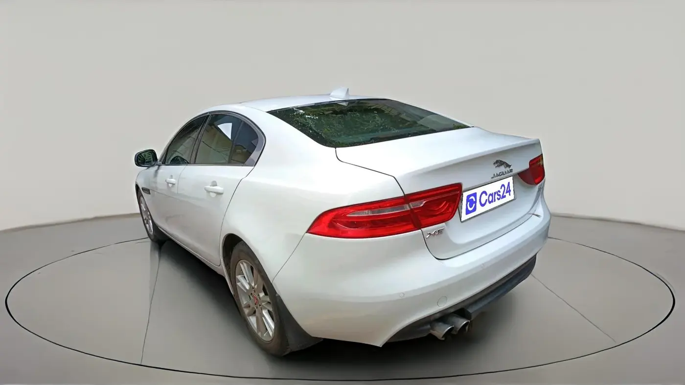 2017 Jaguar XE PRESTIGE DIESEL, Diesel, Automatic, 21,182 km, exterior