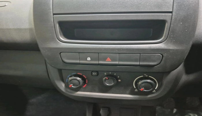 2023 Renault Kwid RXL 1.0, Petrol, Manual, 39 km, interior