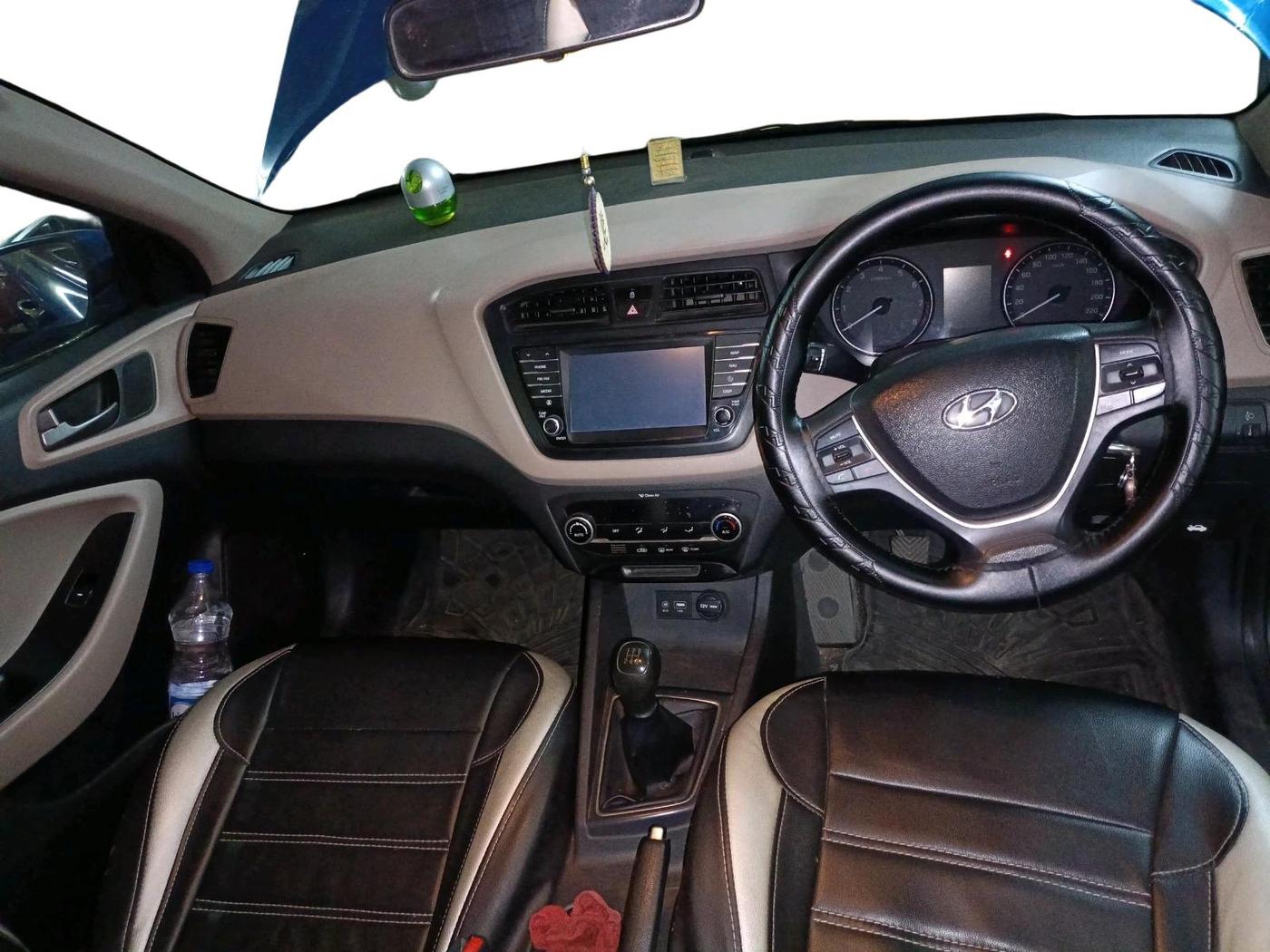 2017 Hyundai Elite i20 ASTA 1.2, Petrol, Manual, 34,399 km, interior