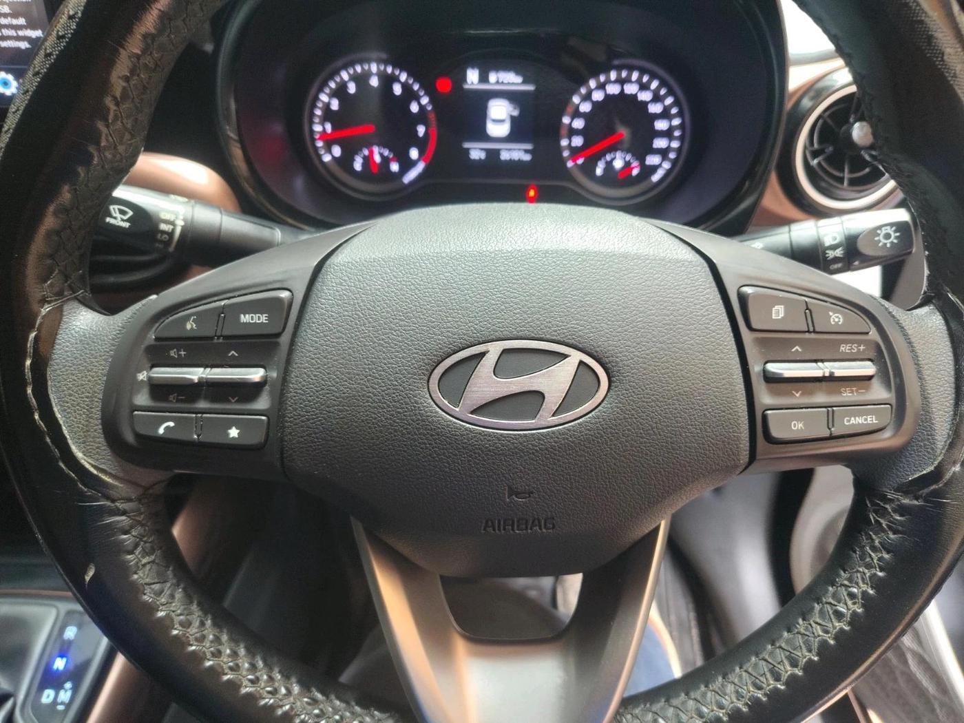 2023 Hyundai AURA SX PLUS 1.2 AMT, Petrol, Automatic, 26,101 km, interior